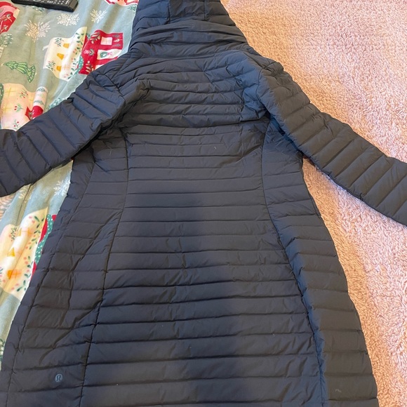Lululemon Pack It Down Jacket- Women’s Size 12 - Picture 2 of 5